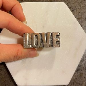 Live ring - size 8/9 fits 7.5